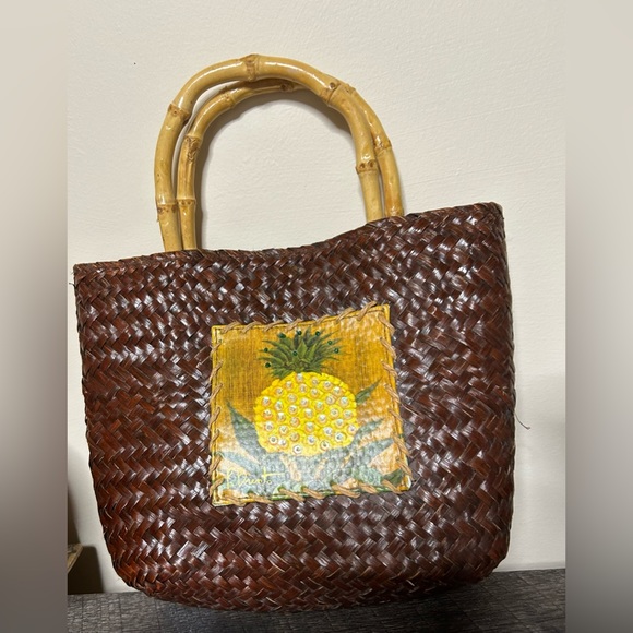 Sun N Sand woven purse with bamboo handles. - Picture 1 of 4